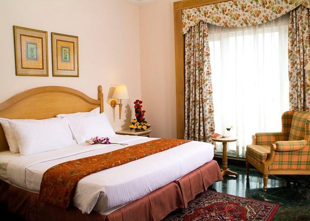 ซาวอย สวีทส์ นอยดา เดลี เอ็นซีอาร์ Hotel โนอิดา ภายนอก รูปภาพ